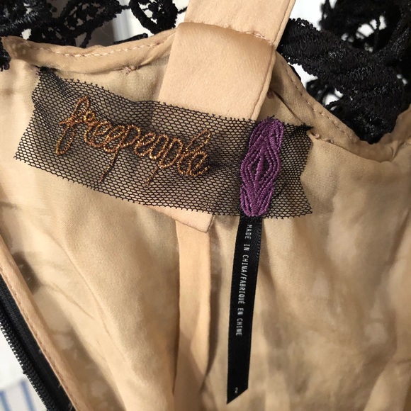 ✖️SOLD✖️Free People Night Whispers Lace Maxi Dress - Picture 7 of 8